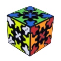 Kostka QiYi Gear Cube 6 cm ułożona w szachownicę