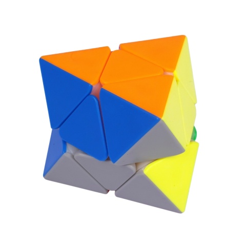 SengSo Skewb Diamond pod kątem